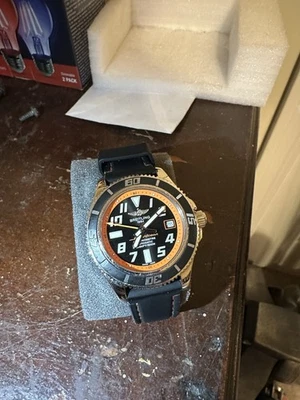 Breitling Superocean Orange Abyss con caja y papeles Foto 1 de 4
