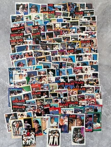 Lote del equipo de los Indios Cleveland (183) 1981-2003 sin engaños EX/NM en su mayoría años 80-90 - Imagen 1 de 4