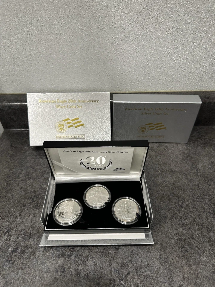 American Eagle 2006 20 aniversario juego de 3 monedas de plata buen estado con caja/certificado de autenticidad Foto 1 de 4