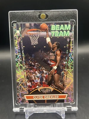 Topps Stadium Club Beam Team Clyde Drexler #4 Portland Trail Blazers 1992-93 Foto 1 de 2