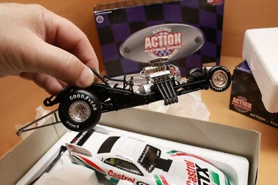 Nuevo 1997 RCCA 1:24 John Force Castrol 1997 Mustang NHRA Funny Car 1 de 3.500 Foto 1 de 4