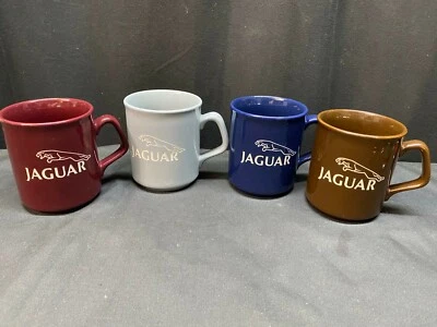 Juego de 4 Colores ~ Tazas Grabadas TAMS Cerámica "JAGUAR" ~ Inglaterra ~ 3 3/4" Alto Foto 1 de 4