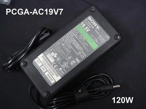 Adattatore di alimentazione CA PCGA-AC19V7 ORIGINALE OEM 19,5 V 6,15 A 120 W per laptop Sony Vaio - Foto 1 di 2
