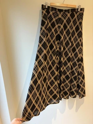 Vintage 80s Jaegar Black And Beige 100% Wool Autumn Winter Jaegar Skirt - Image 1 of 4