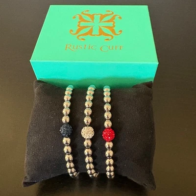 Juego de brazalete rústico con cuentas de plata rojo blanco azul cristal trío con caja original ¡EXCELENTE ESTADO USADO! Foto 1 de 3