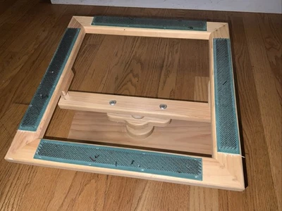 14” Square Rug Hooking Rotating Frame slightly used - Photo 1/4