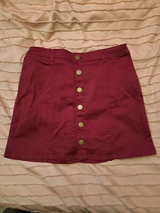 Forever 21 Skirt Size Medium Red Button Front - Picture 1 of 3