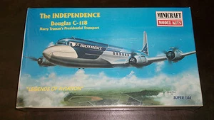 Minicraft 1/144 scale model kit of a Douglas C-118 "The Independence" - Picture 1 of 1