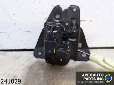 Actuador de cierre de puerta trasera tapa maletero 2,4 L Dodge Dart 2013-2016 fabricante de equipos originales Foto 1 de 4