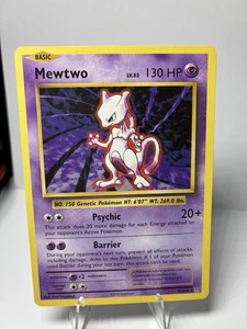Mewtwo 51/108 Evoluzioni Regolare - Foto 1 di 2