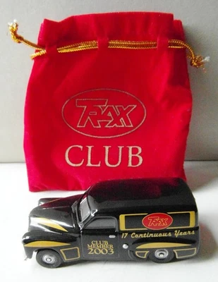 Trax  Model Club 2003 Collectors Club Model - Holden Panel Van with gift bag - Image 1 of 4