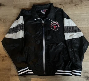 Vintage Pro Player 5x Championship  Chicago Bulls Wind Breaker - Size  XL  - Picture 1 of 5