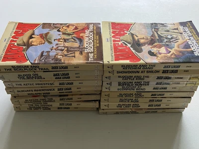 Lot of 18 Jake Logan Series Vintage Adult Western Trade Paperback Books 202-249 - Imagem 1 de 4