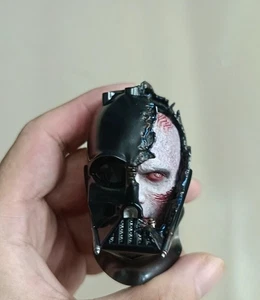 Head Sculpt Figure HT DX45B Hot Toys 1/6 Star Wars Darth Vader Battle Damaged - Picture 1 of 6