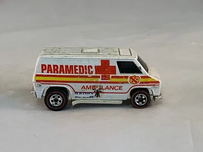 Hot Wheels Redline 1974 White Paramedic Super Van Vintage - Image 1 of 4