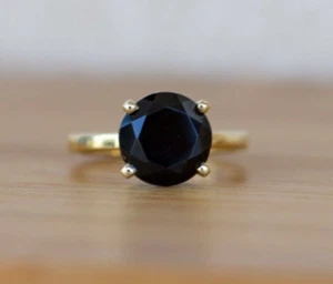 Anillo de compromiso solitario moissanita corte redondo negro de 2 quilates de oro amarillo macizo de 10 k - Imagen 1 de 6