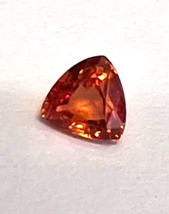 1 x Natural African earth-mined orange trillion sapphire gem...0.25 carat - Picture 1 of 5