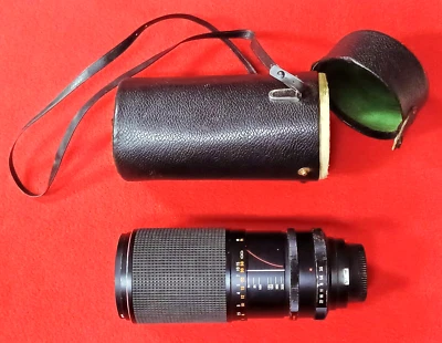 RMC Tokina Macro Focusing Zoom 70-220mm f3.5 w/Storage Case - Image 1 of 4