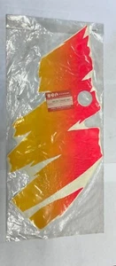 1990-1996 DR250/DR350 SUZUKI EMBLEM 68135-14D40-0WC - Picture 1 of 1