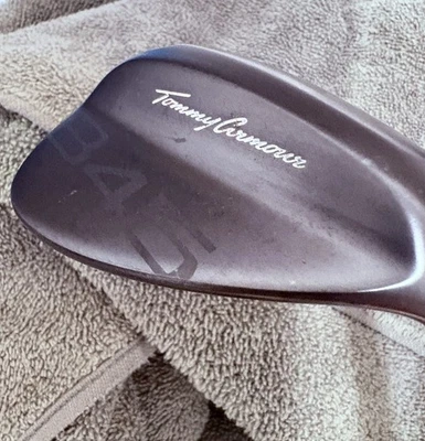 Tommy Armour 845 Black Gap Wedge 56*10 TA-24 Apollo eje de acero agarre DriTac Foto 1 de 4