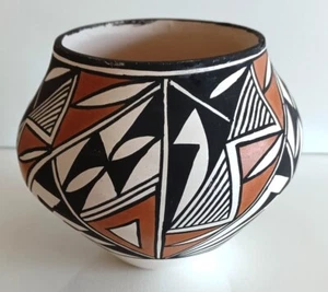 Vintage Native American Classic Acoma Pueblo Polychrome Pottery Vase - Picture 1 of 8