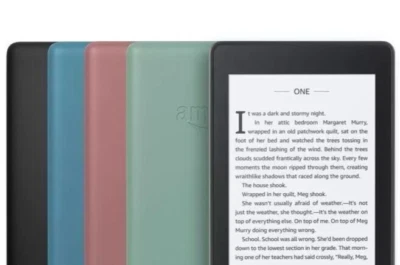 Amazon Kindle Paperwhite 4 2018 10.ª generación WiFi impermeable color y elección de memoria Foto 1 de 4