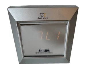 Philips Clock Radio Dual Alarm Clock AJ3230 Mirrored Screen Tested and Working - Picture 1 of 6