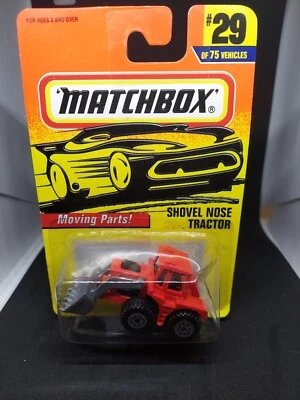 1995 MATCHBOX #29 - ORANGE -  MOVING PARTS SHOVEL NOSE TRACTOR - NEW NOC - Image 1 of 3