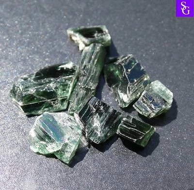 Танзанийский натуральный необработанный турмалин 11,57 карата «Потрясающие_драгоценные камни» - Изображение 1 из 4