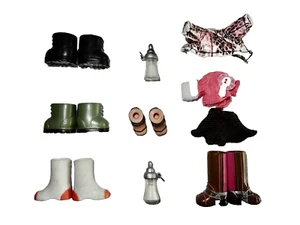 dOLL CLOTHES SHOES BRATZ KIDS MIXED JUNK DRAWER RANDOM PC TOY LOT RETRO neocurio - Picture 1 of 7
