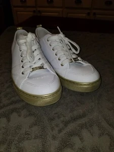 G by Guess Women's Lace Up Leather Sneakers Shoes White new no box no tags  - Picture 1 of 7