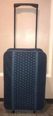 20英寸蓝绿色软壳旅行行李箱带轮子和可折叠手柄 — 第 1/4 张图片