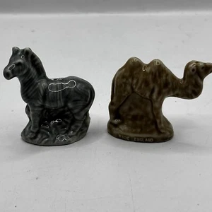Vintage Wade Camel & Zebra Animal Figurine Porcelain Ceramic England - Picture 1 of 8