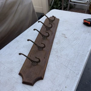 VTG Oak & Brass Wall Mounted Coat Rack 5 Hooks about 30” Wide Heirloom USA Made - Picture 1 of 11