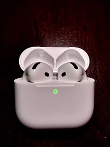 Apple AirPods 4th Generation with Active Noise Cancellation (ANC) - Zdjęcie 1 z 7
