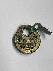 Vintage Antik Columbia 6 Hebelschloss mit Arbeitsschlüssel - Bild 1 von 4