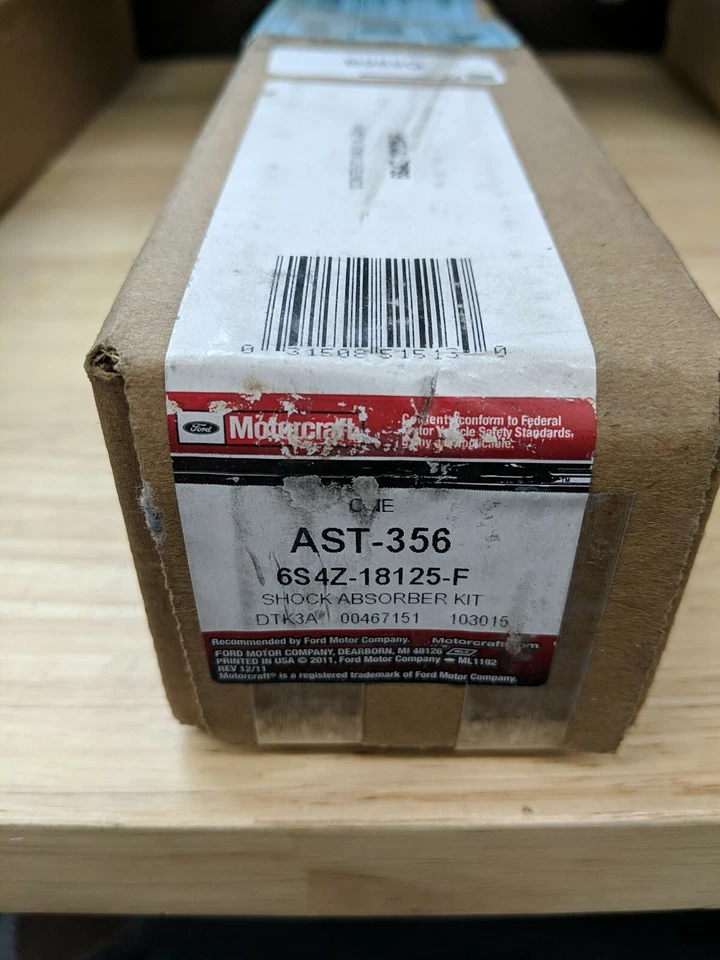 Conjunto de puntal de suspensión - vagón trasero MOTORCRAFT AST-356 se adapta a Ford Focus Foto 1 de 1