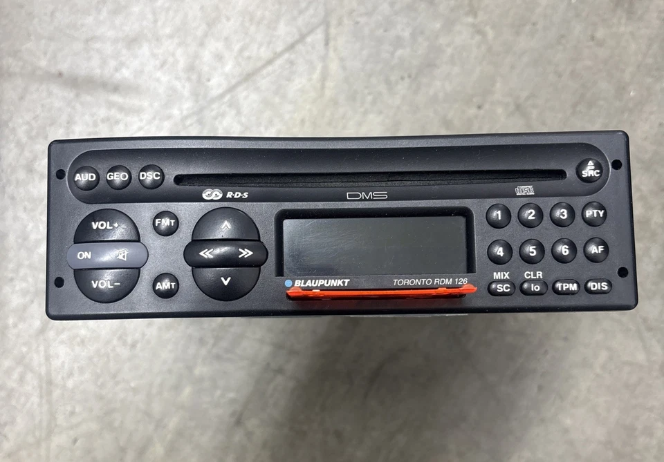Blaupunkt 多伦多 RDM 126 SDIN 汽车音响 CD 播放器 宝马 E36 M3 328 318 — 第 1/4 张图片