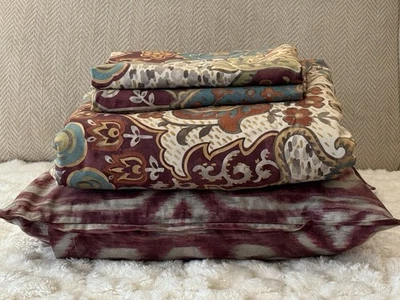 Pottery Barn ANGELINA Ikat QUEEN/FULL DUVET (2) Pillow Shams w/ Decor Pillow EUC - Image 1 of 4