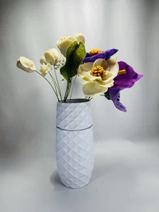 AMARANTH The Vase Reinvented Unique Twist Drain Trim System White Diamond Design - Bild 1 von 11