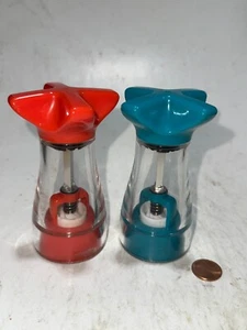 Set Of 2! Chef'n Turquoise + Red Grinders Refillable - Picture 1 of 4