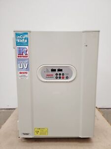 Sanyo CO2 Incubator Model - MCO-18AIC (UV) Lab