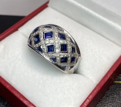 Anillo de novio de boda con cúpula pavé de oro blanco de 14 quilates de más de 2,3 quilates de zafiro simulado para hombre Foto 1 de 4