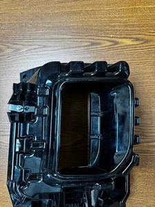 2024-2025 Chevrolet Silverado 2500 HD Fog Light Bezel Passenger Right - Picture 1 of 7