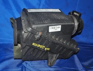1999-2007 Chevy GMC Cadillac 6.0L 8.1L 4.8L 5.3L Engine Air Cleaner Box OEM - Picture 1 of 10