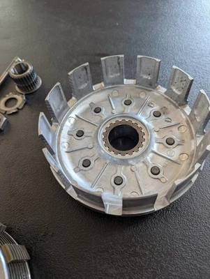 Cesta de embrague Honda Crf450r 2002-2008 cubo placa de presión placas de perno de resorte Foto 1 de 4