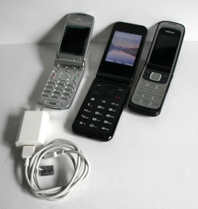 Groupe téléphone à clapet ZTE Cymbale Z2335CA Nokia 2720 Motorola T720 - Photo 1 sur 10