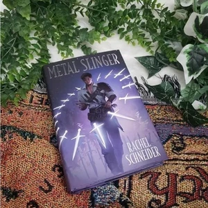 Neu mit Etikett Metall Slinger von Rachel Schneider exklusive Fairyloot Edition - Bild 1 von 9