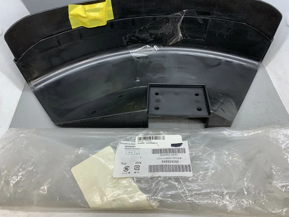 NUEVO MONTAJE PROTECTOR REDMAX OEM PN 5214-79501 Foto 1 de 2