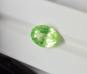 NEW OVAL CUT 11.30 Ct Flawless Natural Green Peridot Ring Size Gemstone - Picture 1 of 11